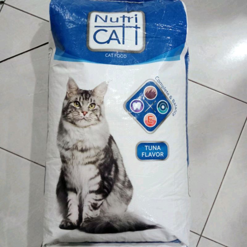 Nutri Cat Tuna adult repack 1kg | makanan kucing dewasa Nutri cat bentuk donat
