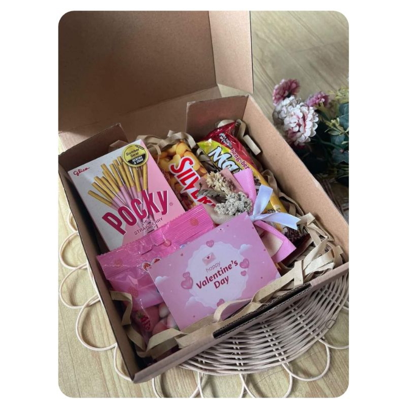 HAMPERS BOX GIFT HADIAH KADO COKLAT PERMEN VALENTINE