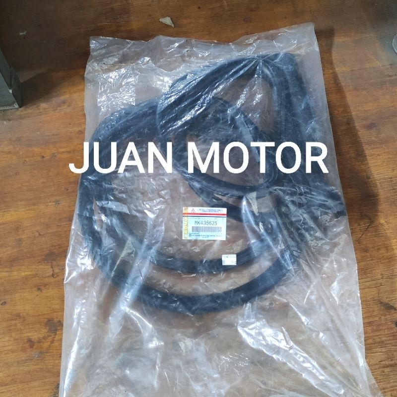 KARET KACA DEPAN CANTER 110PS/125PS KTB ORIGINAL