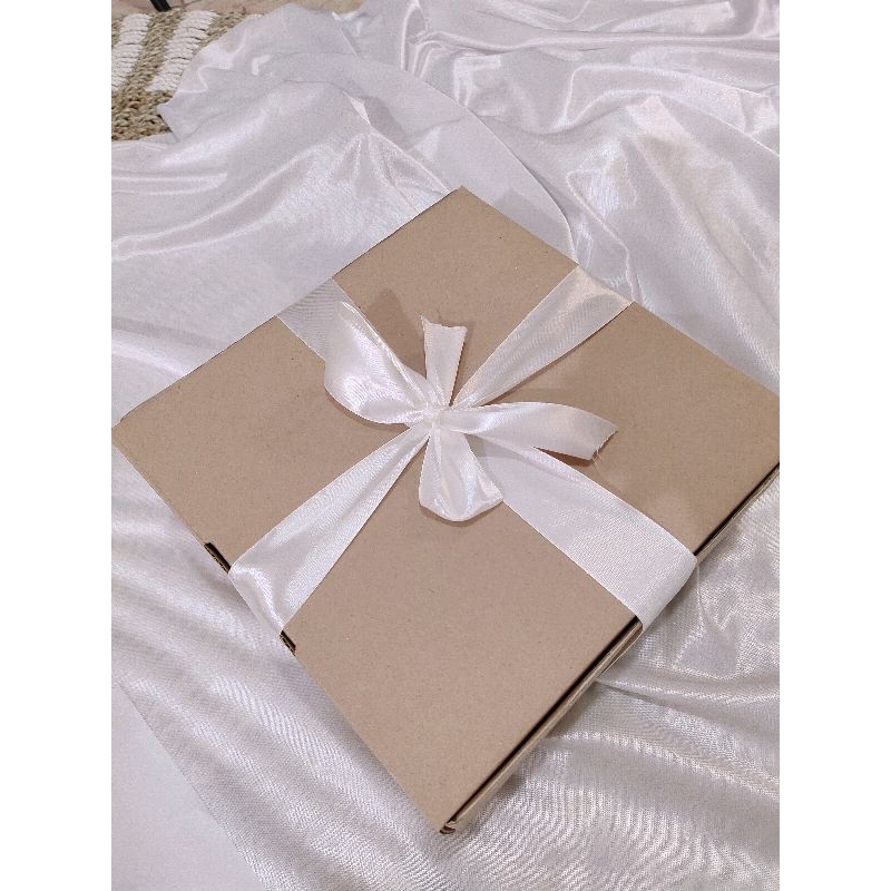 

BOX KADO / KOTAK KADO / DUS HAMPERS / DUS BOX PACKING