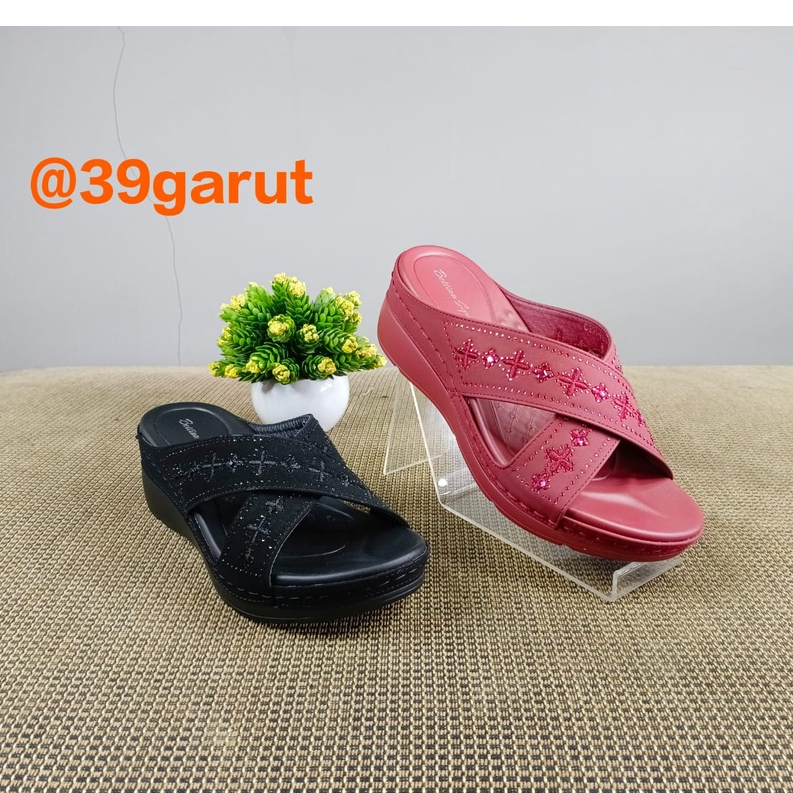 SANDAL WANITA BETTINA CS103-BS1869