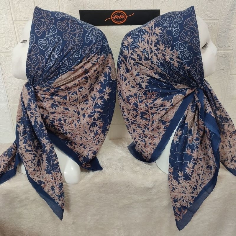 hijab segiempat motif akar warna navy krudung voal denay