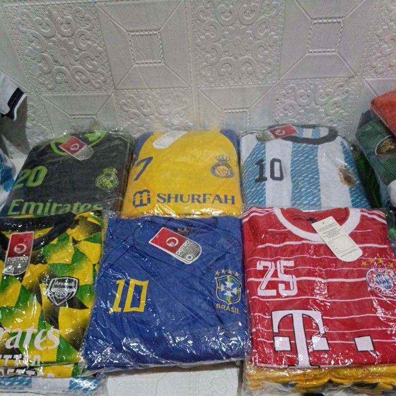 STELAN BAJU BOLA ANAK LAKI LAKI/MEREK DISTRO