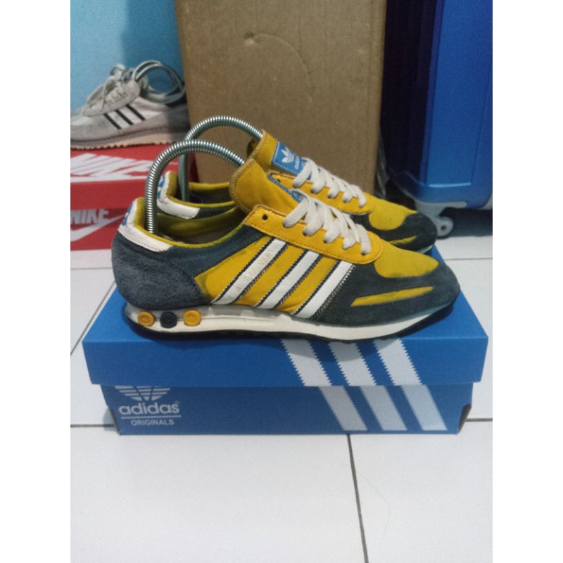 Sepatu Adidas Casual LA Trainer Yellow Original (second/bekas)