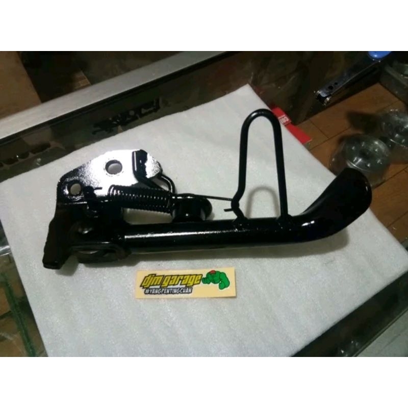 breket standar 1 Nouvo Z bracket standar 1 Nouvo dudukan standar 1 Nouvo Z original copotan