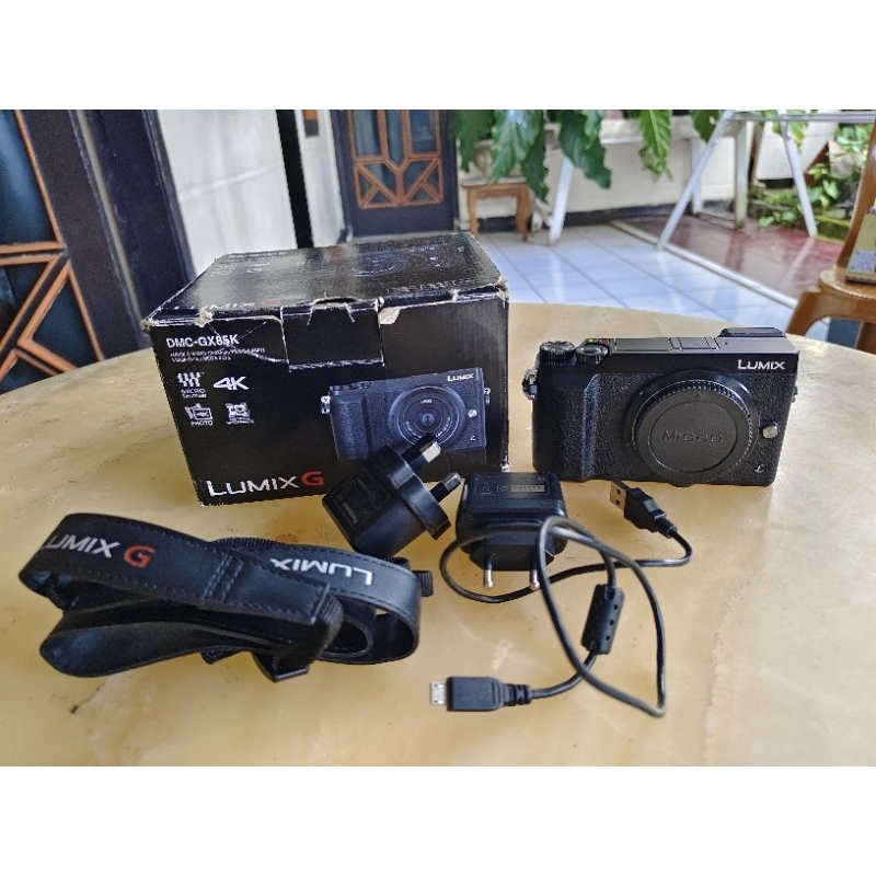 Lumix GX85 Body only mulus like new, SC 4xxx bonus Handgrip dan batrei like new