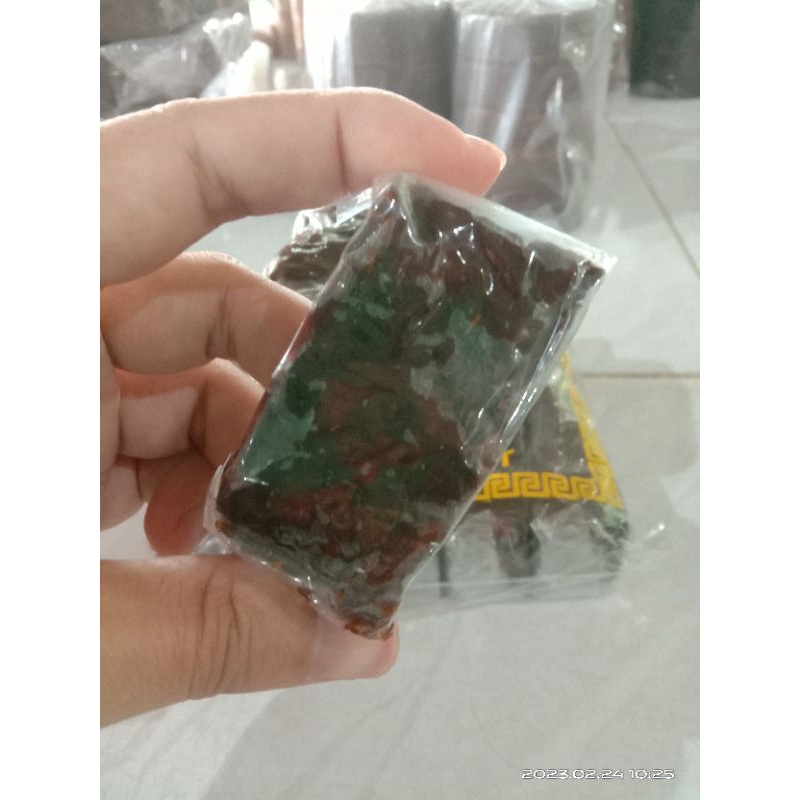 

ASAM kecil PULAU BANGKA kwalitas BERBIJI ukuran ( ± 50 gram )
