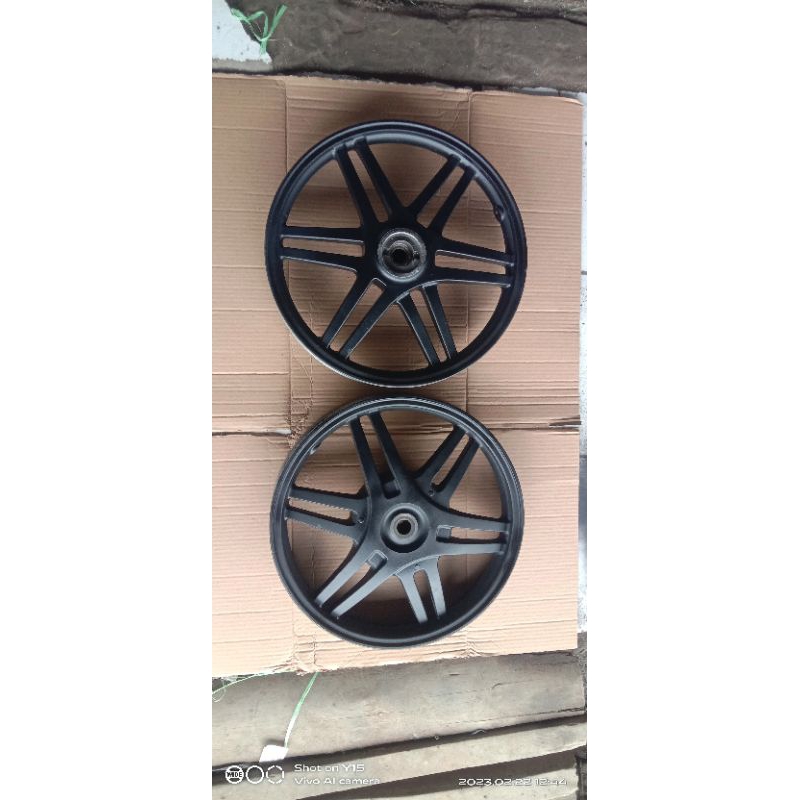 Velg Pelek Depan Belakang Suzuki Spin 125 Original Copotan