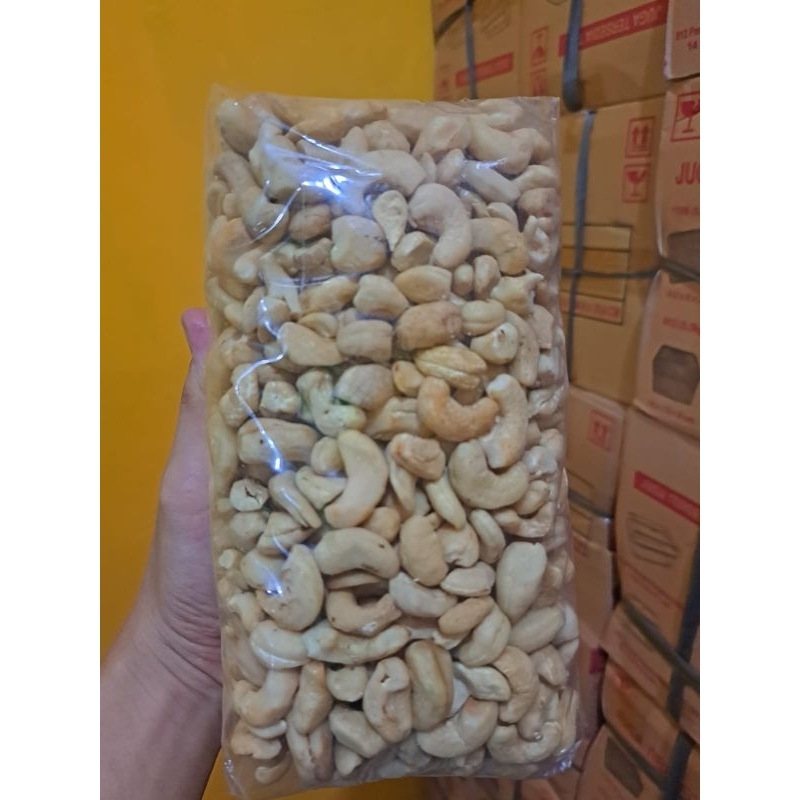 

Kacang mede utuh 1kg mentah