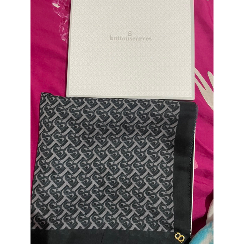 Bimu Midnight Buttonscarves