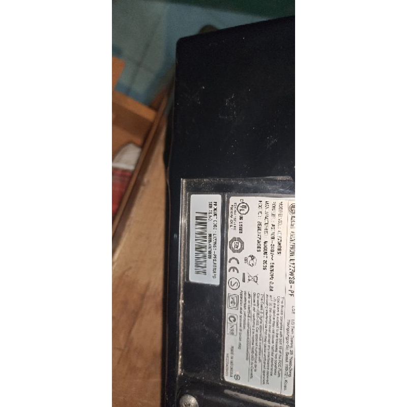 monitor komputer LG 17 L177wsbs wide rusak