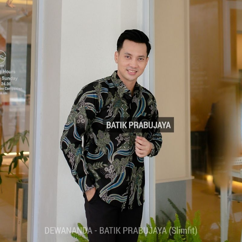 DEWANANDA Kemeja Batik Pria Slimfit Modern Premium Lengan Panjang Terbaru Sage  - Baju Hem Batik Pria Warna Hijau Sage Tangan Panjang Cowok Kondangan Pesta