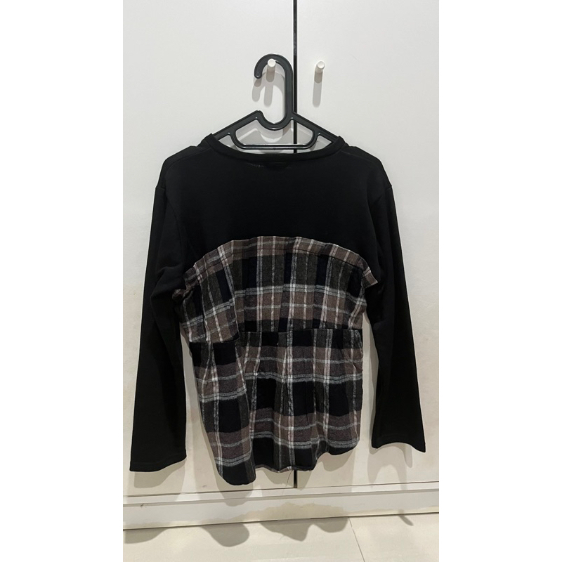 atasan wanita kotak kotak (sweater tipis)