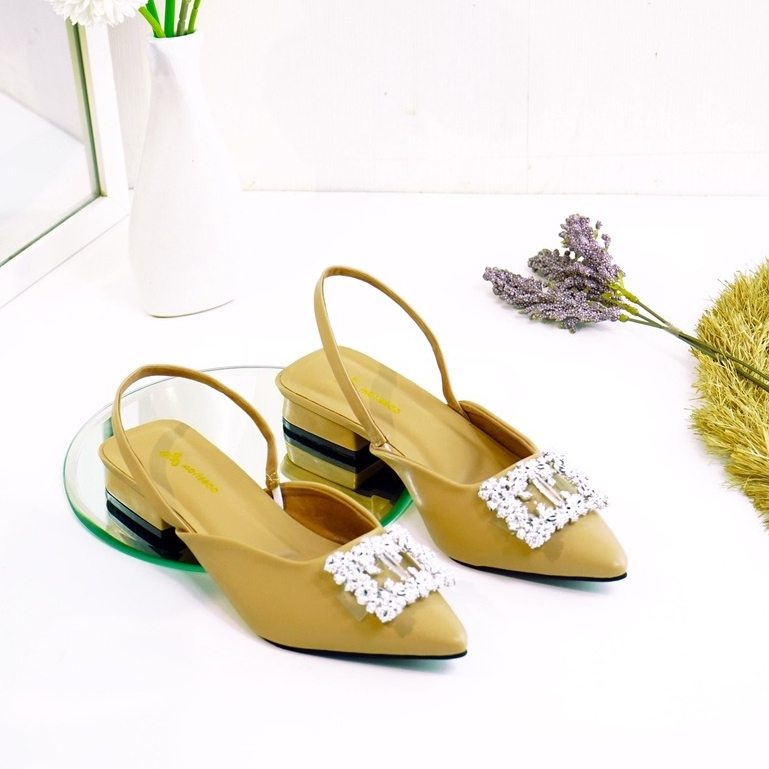 Sepatu Heels Wanita Fashion Hak 3cm MC-ZR 05