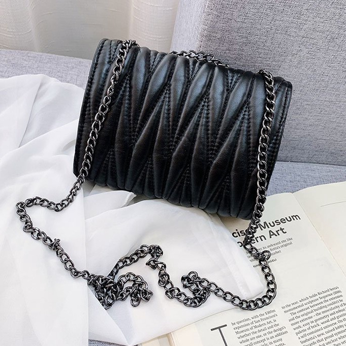 Tas Slempang Wanita Bahan Kulit Tali Rantai Gaya Korea Crossbag Wanita Murah Tas Bahu Shoulder Bag Hand Bag Wanita Cewek Fashion Elegan Simple Model Terbaru Kulit korea tas selempang wanita kekinian Azgalery T216