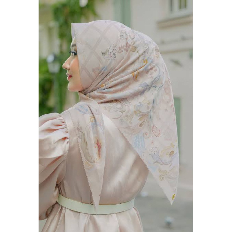 Buttonscarves x Dian Pelangi Noir
