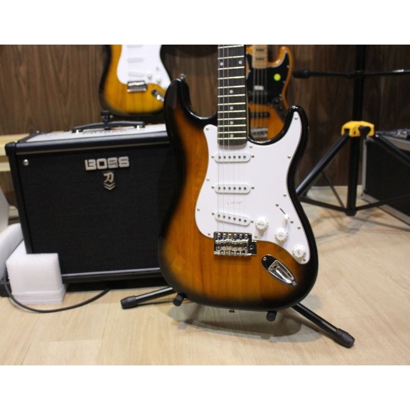 GitarElektrikOriginalStingerStratocasterSunburstSSS