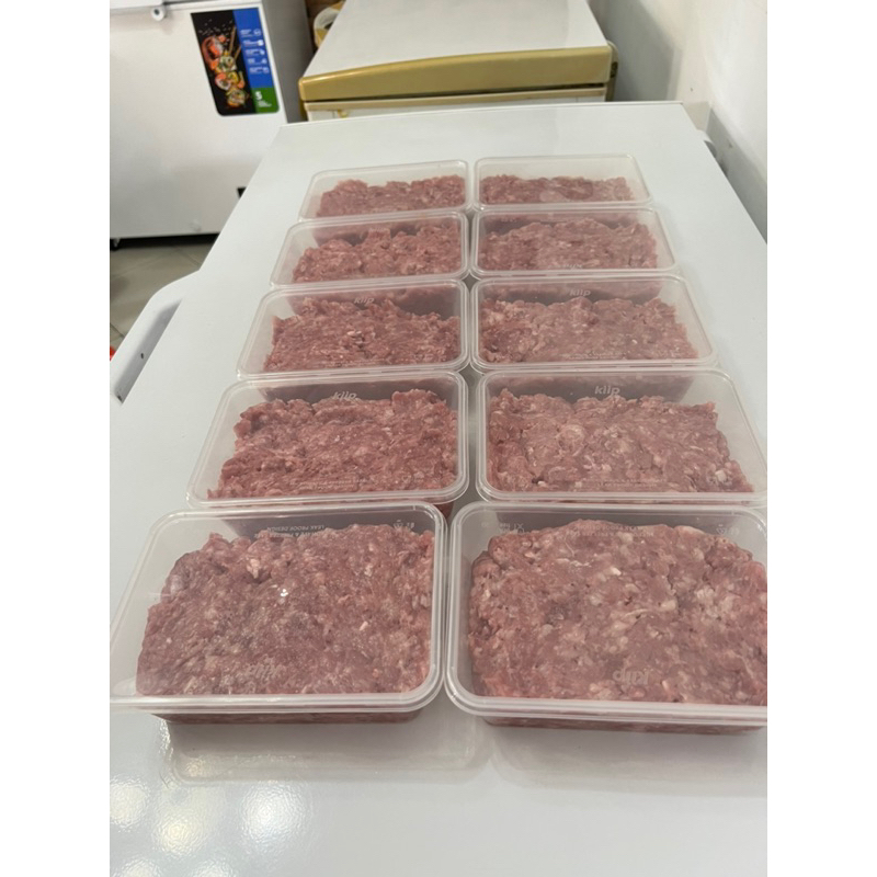 

Daging babi giling / kapsim giling/ babi cincang / babi cacah 500gr