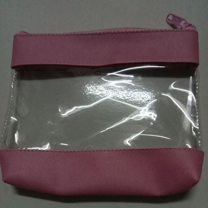 Dompet kosmetik