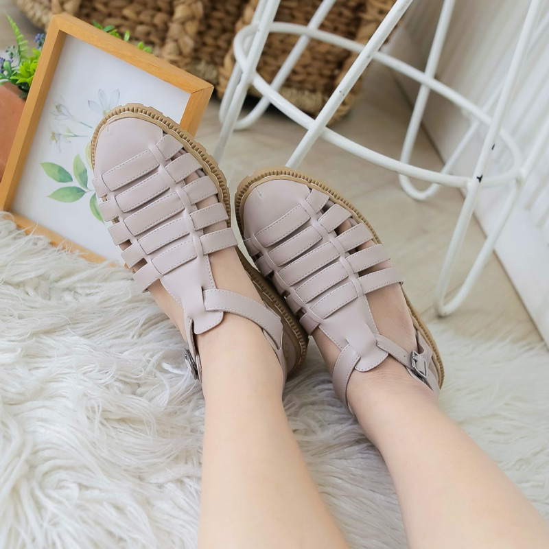 CELLINE DOCMART - Sepatu wanita/ sandals wanita