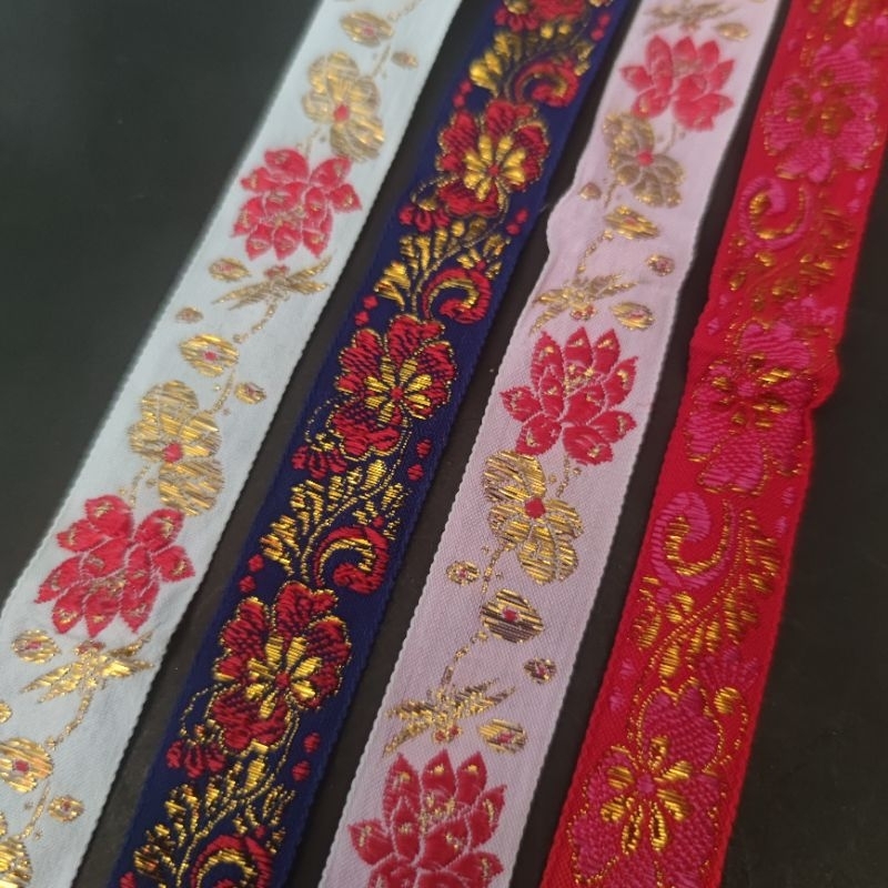 

pita motif 2,5cm.2500/meter