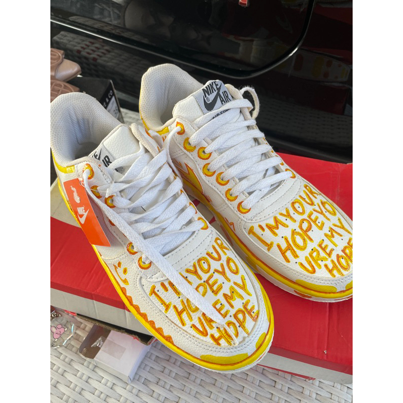 SEPATU LUKIS JHOPE MADE BY JUNGKOOK BTS