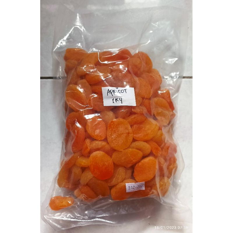 

100 gram Dried Apricot / buah aprikot kering