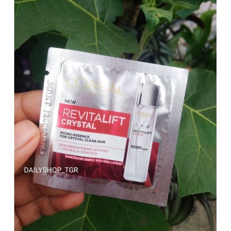 L'Oreal Paris Revitalift Crystal Micro Essence Serum mask