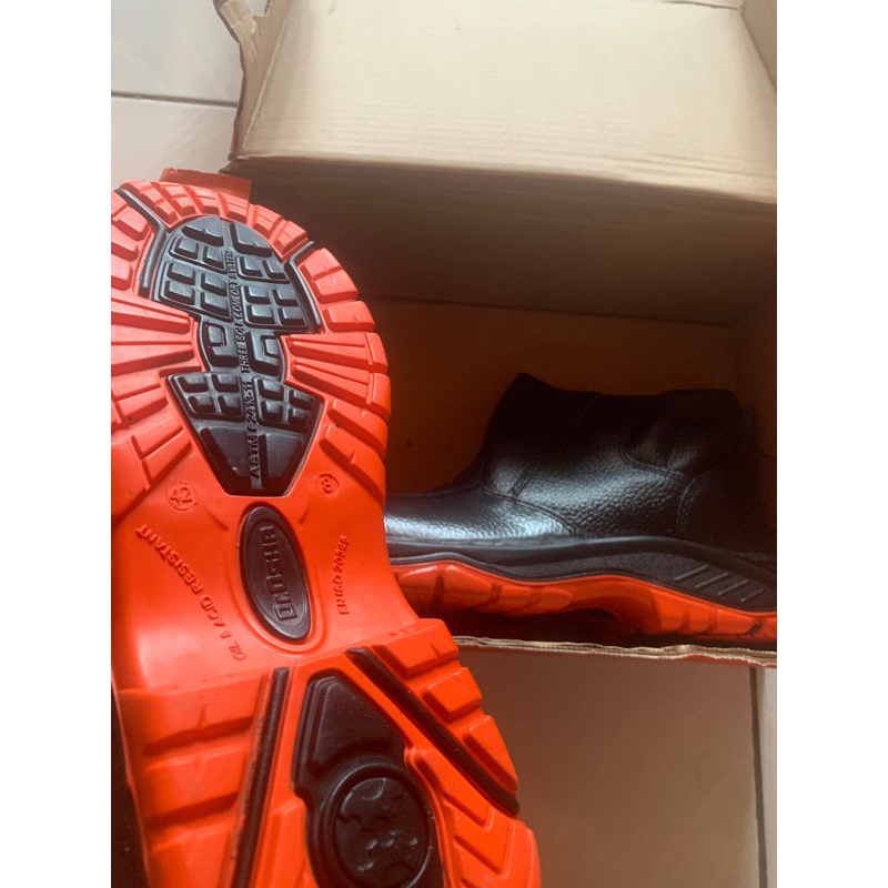 TERMURAH 3.3 SALE. Sepatu Dr. Osha Safety Shoe Jaguar Angkle Boot 9225