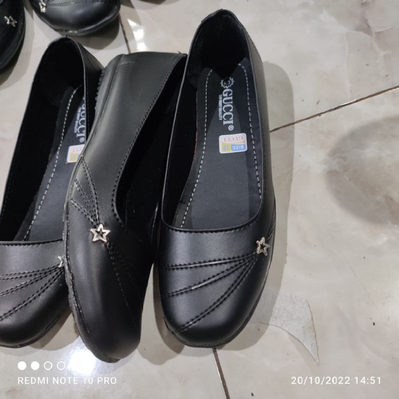 sepatu pantofel sekolah paskibra let hitam Gucci