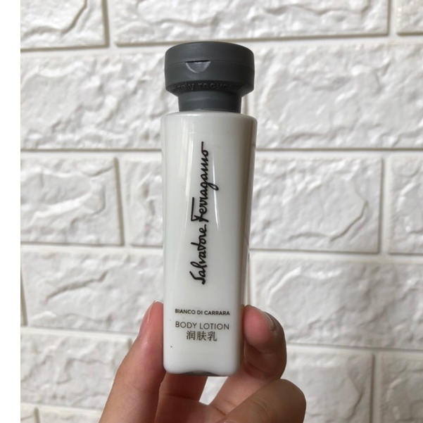 Travel body lotion dari hotel MBS Salvatore Ferragamo