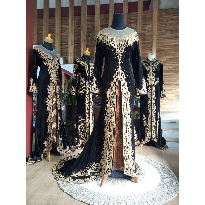 Kebaya pengantin adat Jawa / kebaya bludru / Bludru Sabrina.