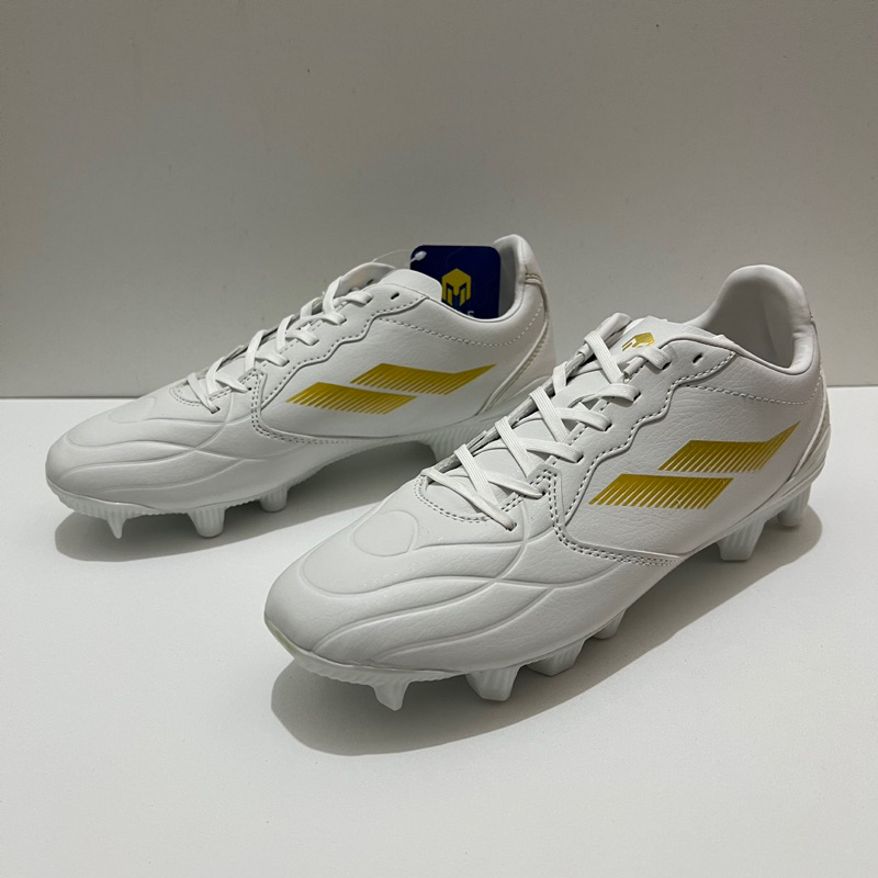 Sepatu Bola Mills Davor FG (White)
