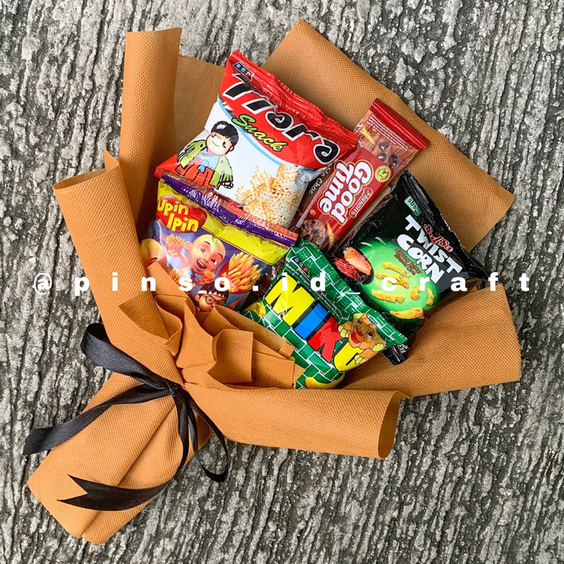 

buket snack murah/buket snack/buket snack ekonomis/buket wisuda/buket ultah/buket wisuda/buket murah