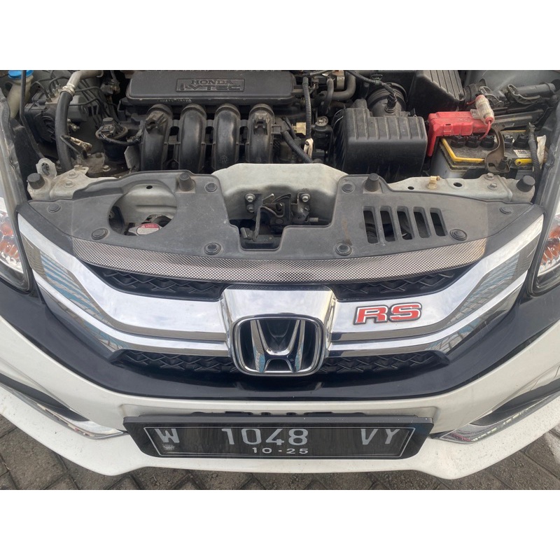 grill mobilio Rs sebelum facelift