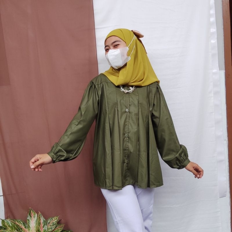 Hanna blouse Army/ kemeja wanita / blouse wanita / kemeja kerja/ blouse kerja / kemeja kuliah / blou