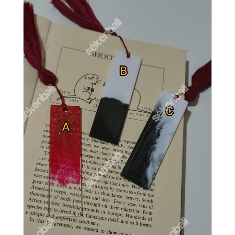 

READY STOCK - Handmade Bookmark Pembatas Buku Resin Murah Ukuran Kecil (S)