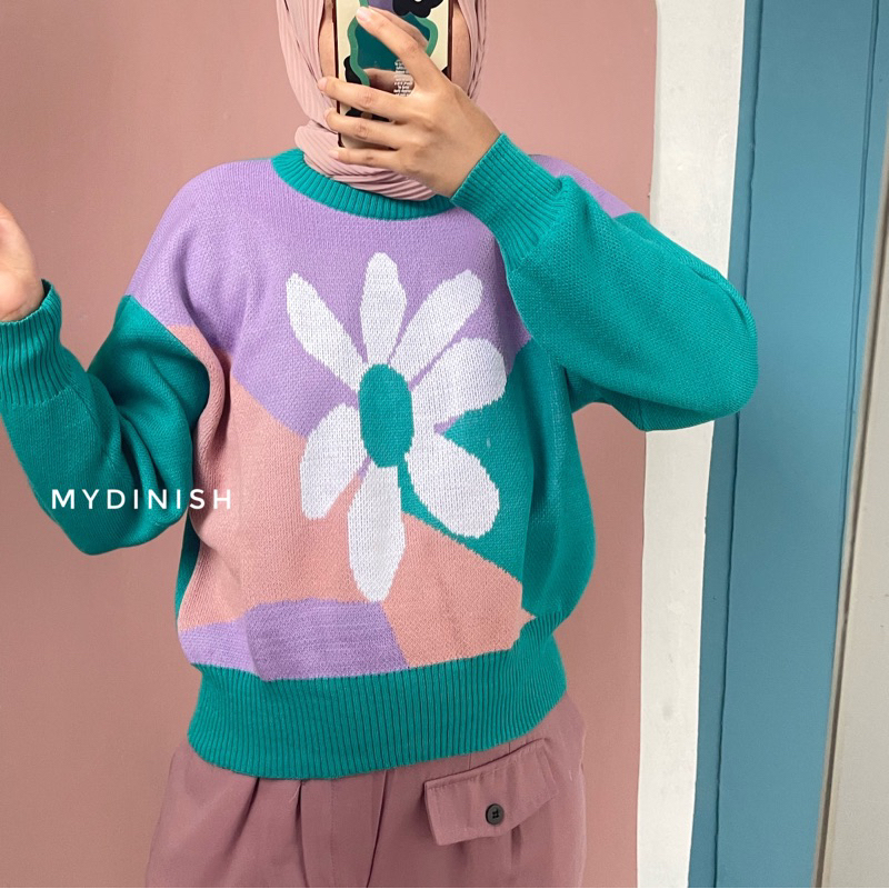 Erina Flower Sweater Rajut Wanita Motif Bunga