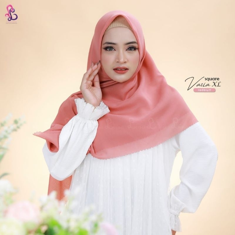 Jilbab Segi empat Vazia XL by Lina Livia