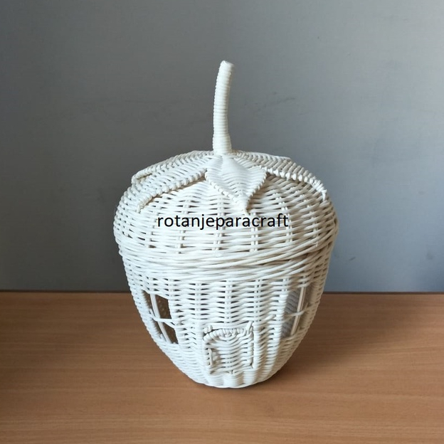 Rotan Rumah Strawberry/Rotan Strawberry