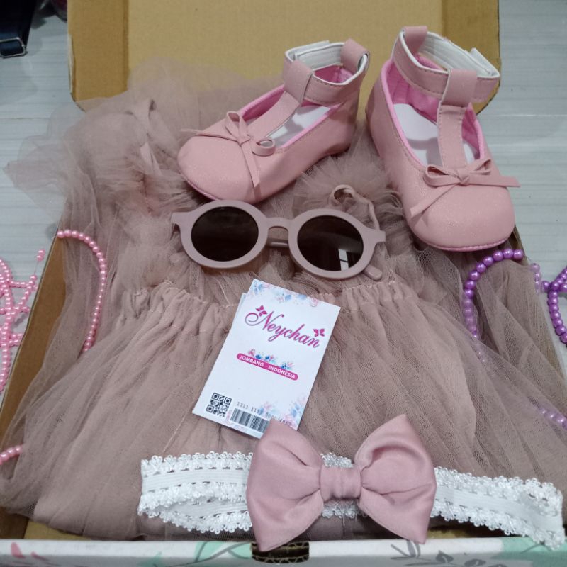 paket hampers murah anak ulang tahun dress bayi neychan