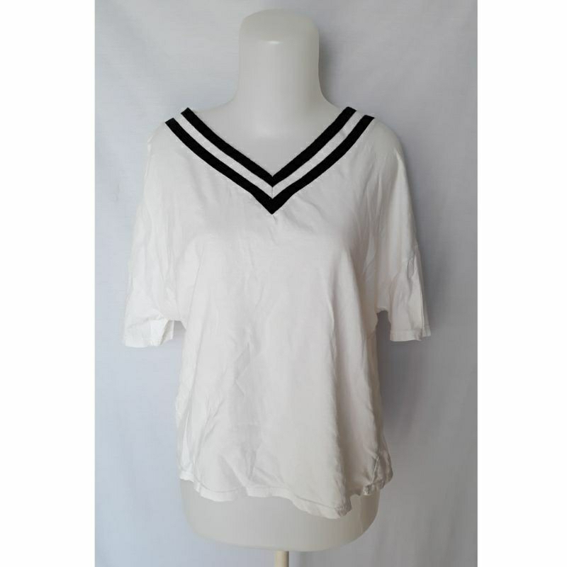 Kaos Wanita / Kaos Preloved