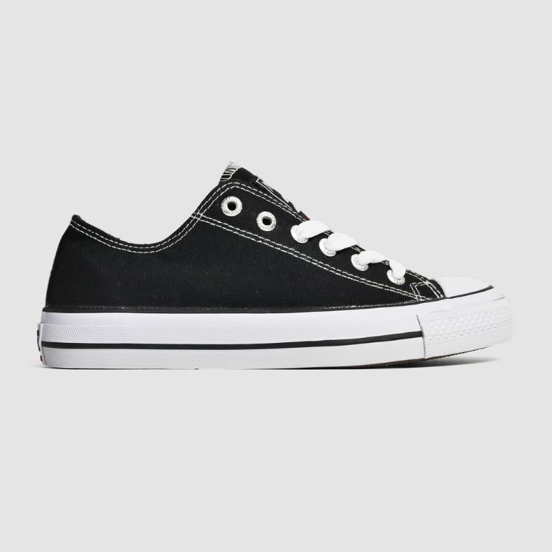 Sepatu Motix Low Classic Footwear Black White Pendek Hitam Putih