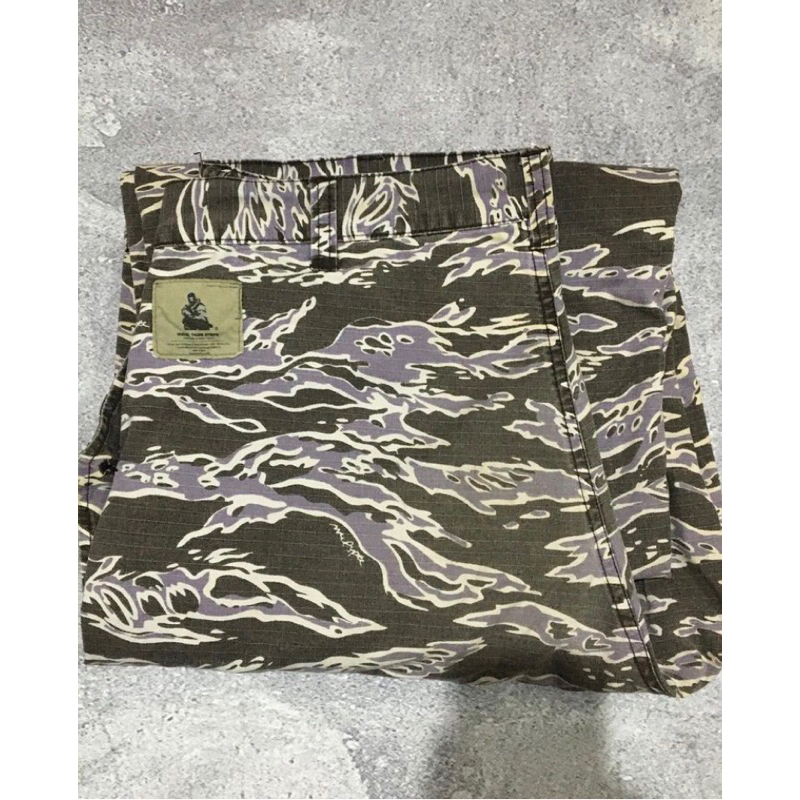 cargo pants camo Tiger by wtaps