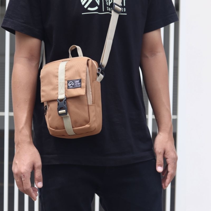 Mmosport Tas Selempang Pria Closed Bag