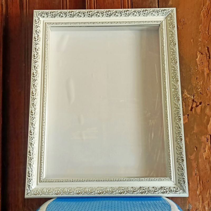 Pigura Mahar 3D Putih Silver Motif Jepara 20x30/35x35