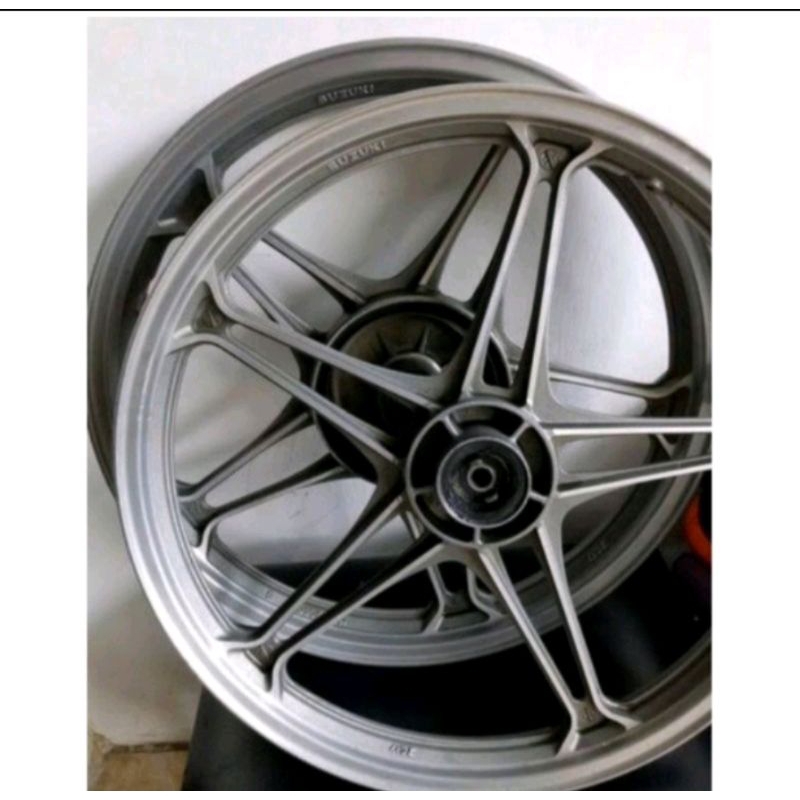 velg racing depan belakang Suzuki Thunder Reng 18 lepasan montor