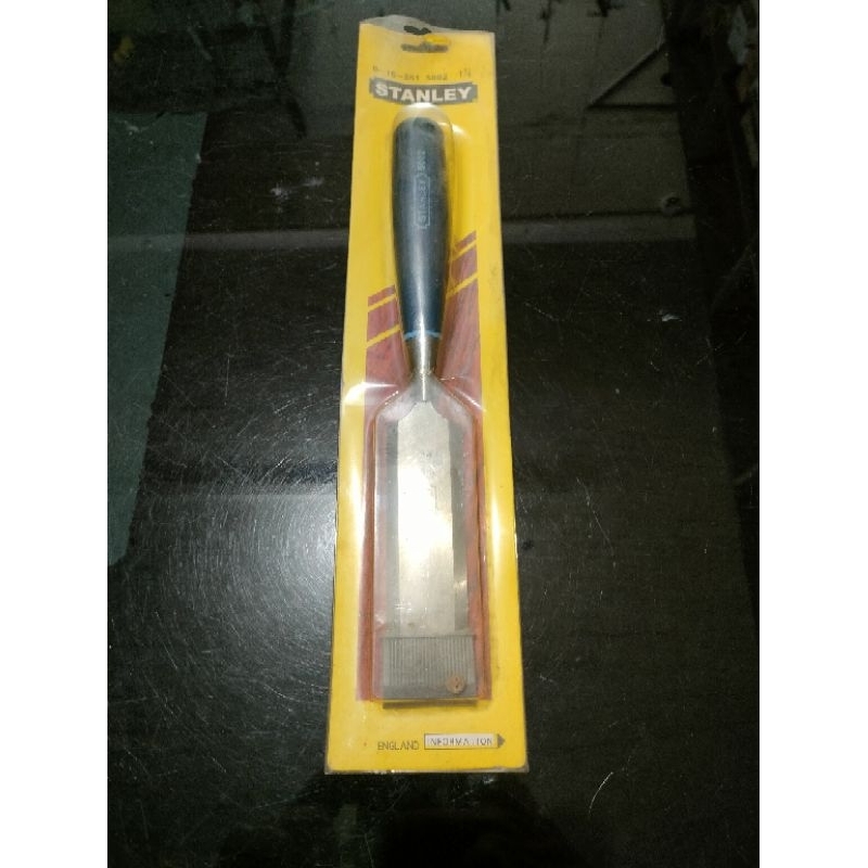 pahat kayu gagang fiber 1 1/4"STANLEY