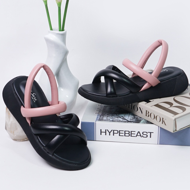 SARASARA YUK - LUCY Sepatu Sandal Anak Perempuan Wedges Tinggi 4cm Usia 3 - 10 Tahun Size 31 - 35 Model Silang dua Tali Strap Belakang Hak Sedang Sendal Gunung Cewek 32 33 34 SARA SARA Warna Peach Pink Kekinian Terbaru Shoes Original Mall Official Store