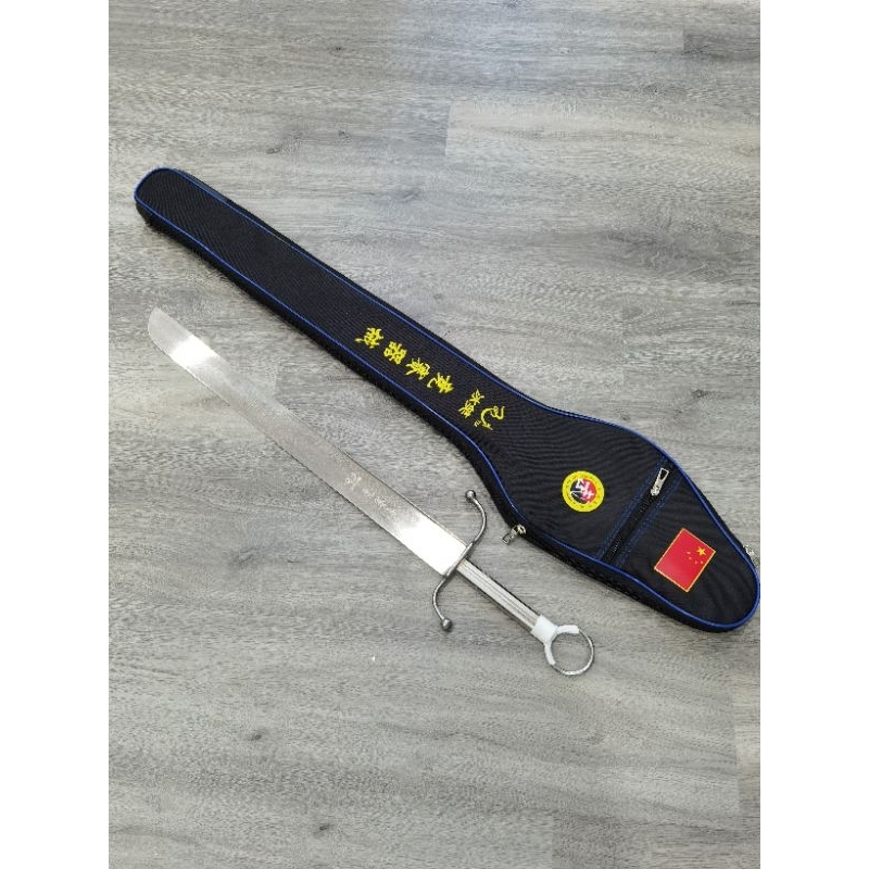 perlengkapan latihan tanding wushu nandao bertulang